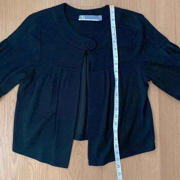 ❤️ Nu Collective Black Crop Swing Jacket Size M NWOT