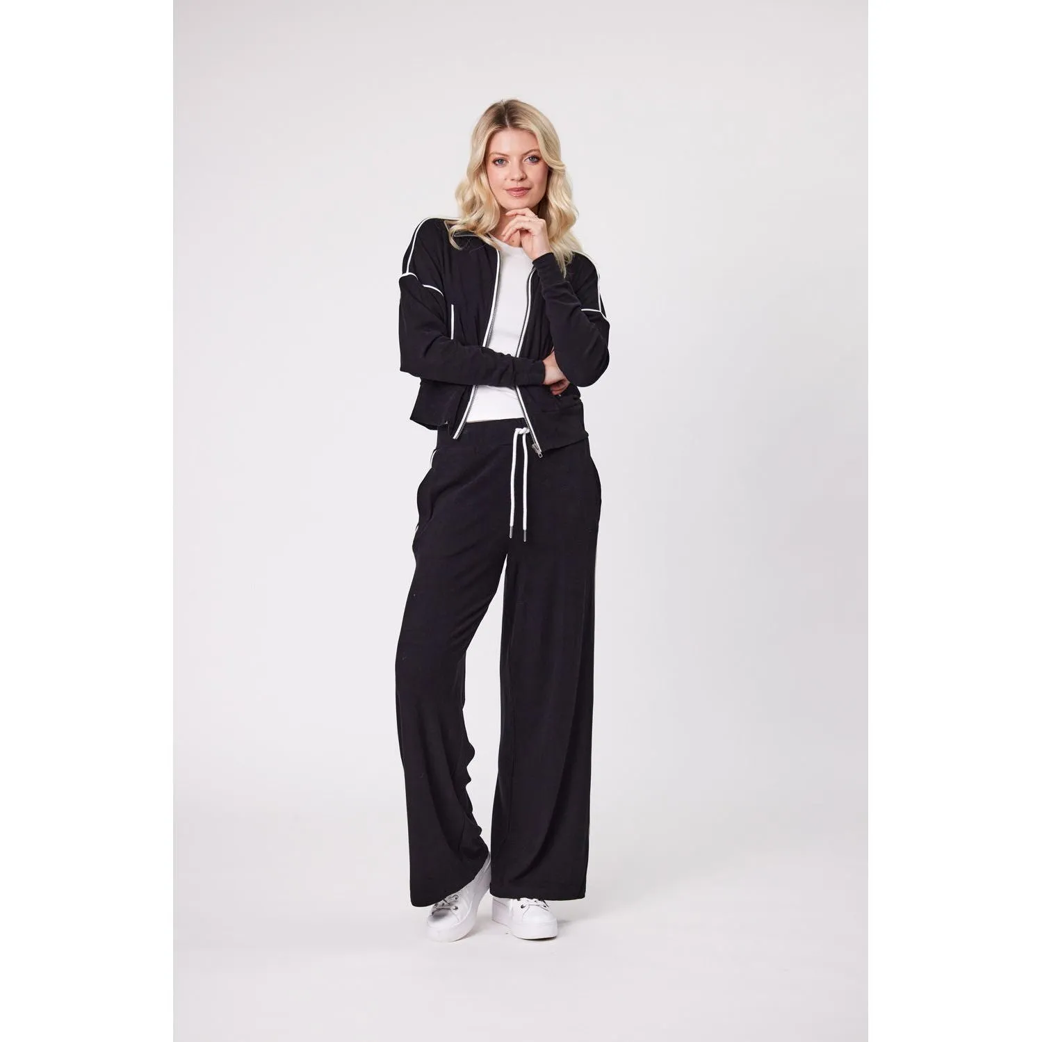 Adda Jacket black