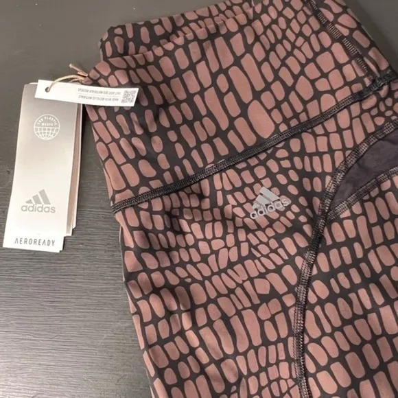 Adidas TransIcons Croc High Rise Bike Shorts, size XL NWT