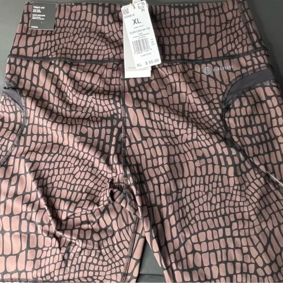 Adidas TransIcons Croc High Rise Bike Shorts, size XL NWT