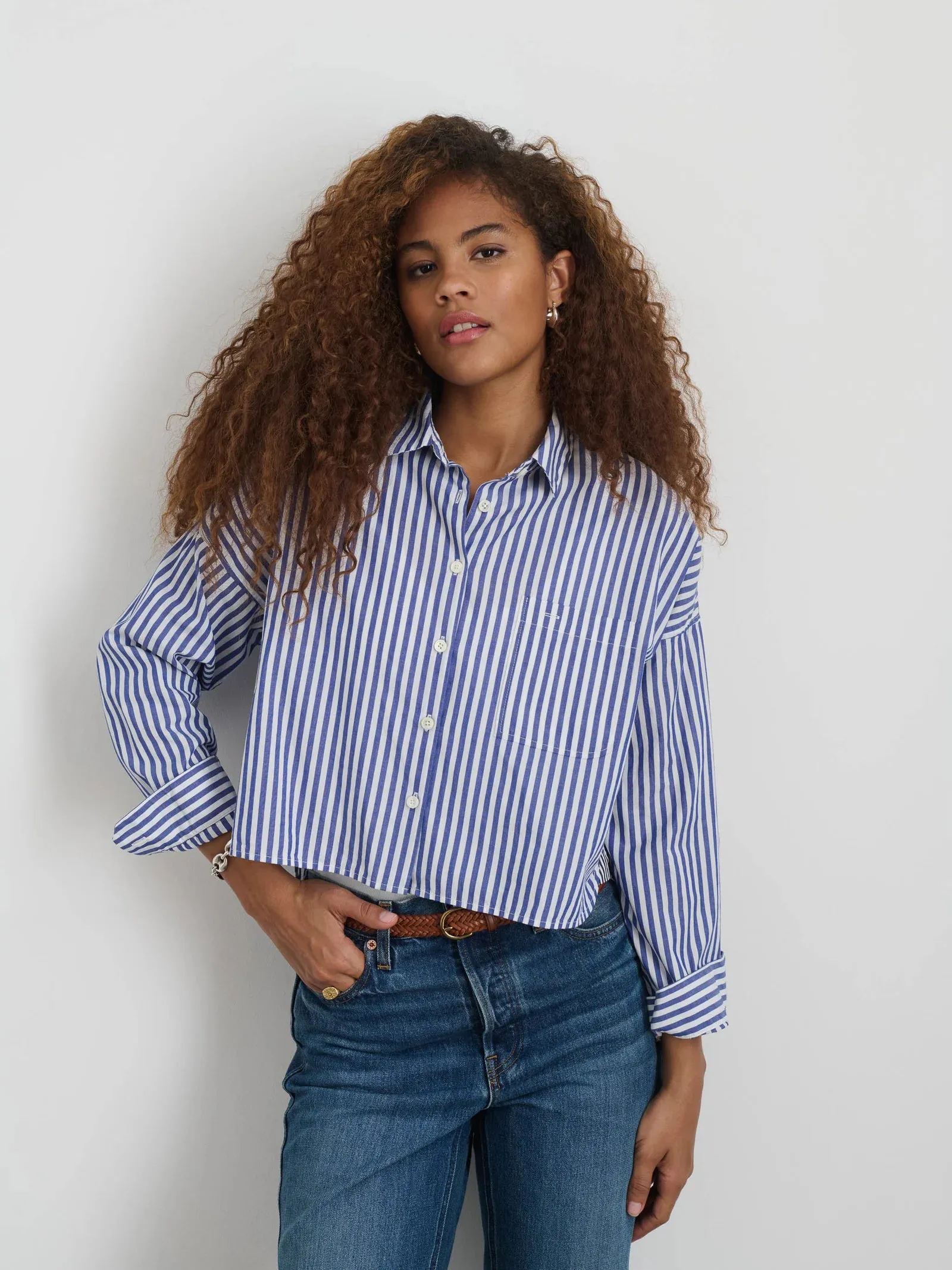 Alex Mill - Cropped Striped Jo Shirt in Cotton (White/Blue)