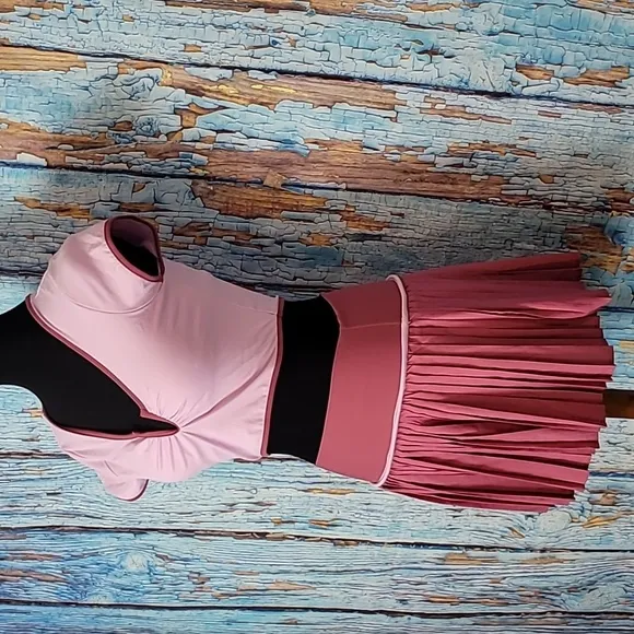 athleisure matching pleated skort and cropped top