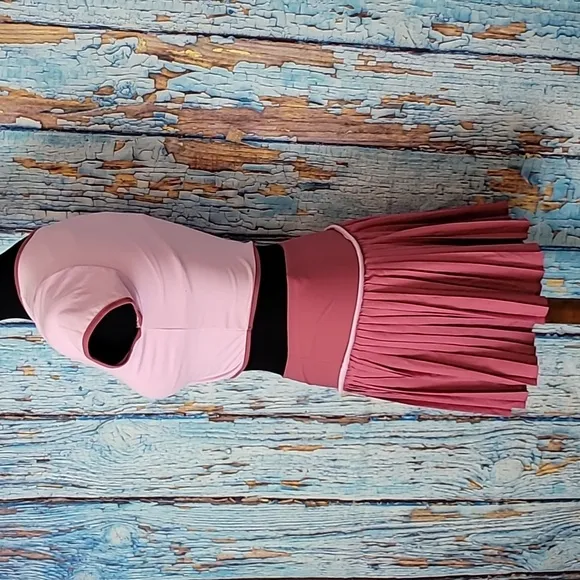 athleisure matching pleated skort and cropped top