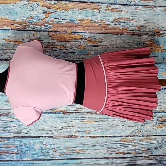 athleisure matching pleated skort and cropped top