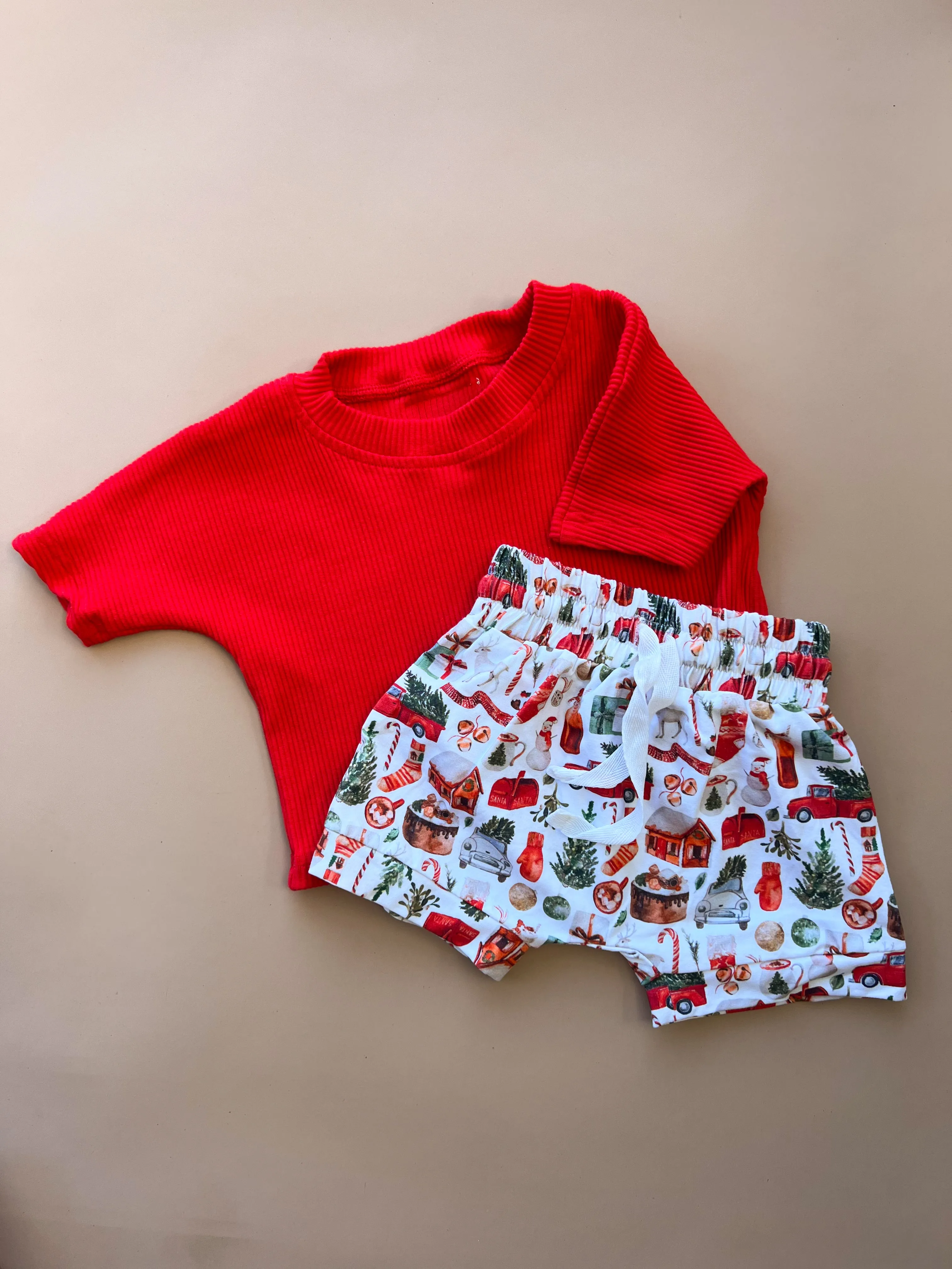 BASICS Slouch Tee - Christmas Red