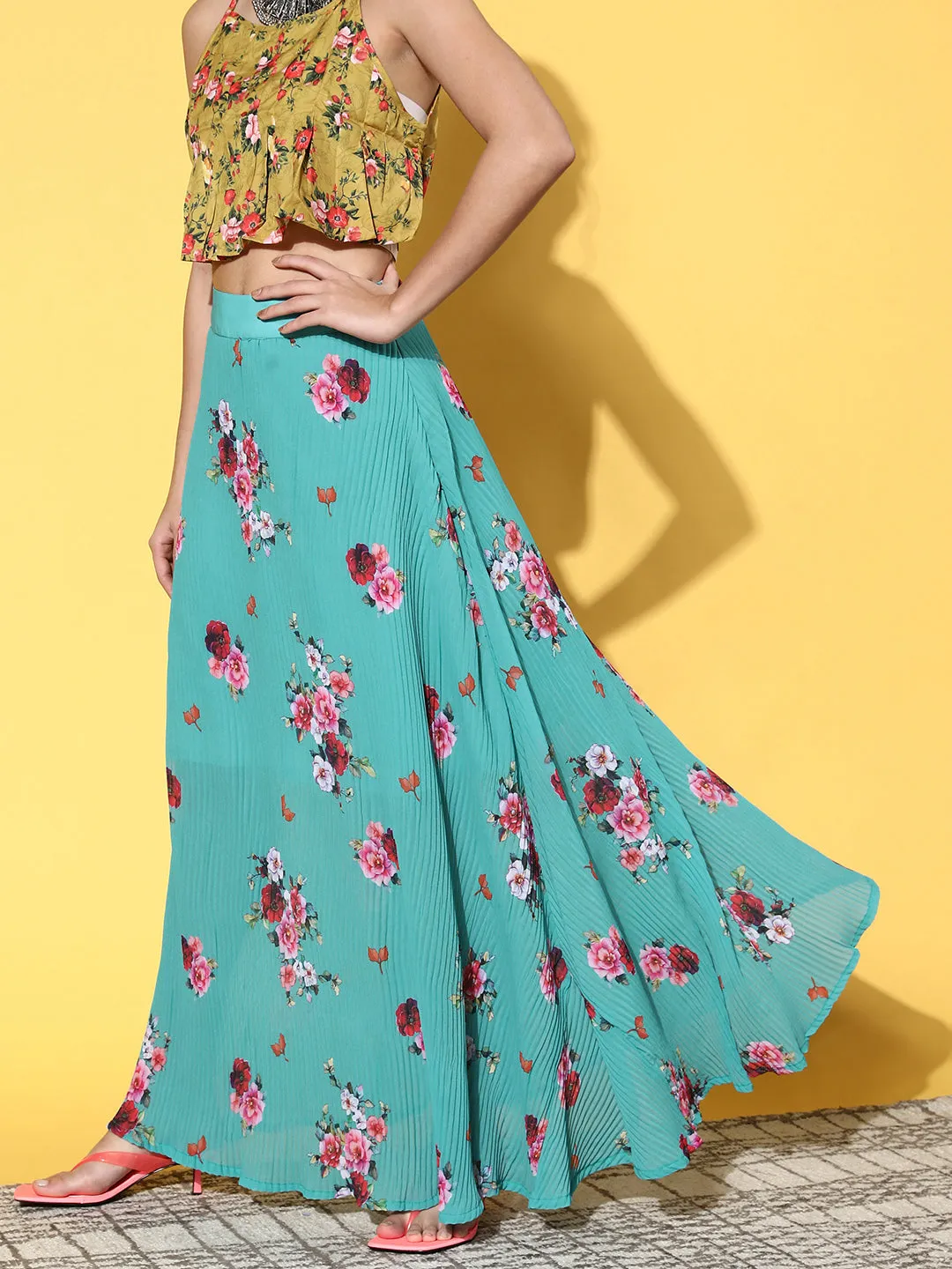 Blue Floral Print Pleated Skirt