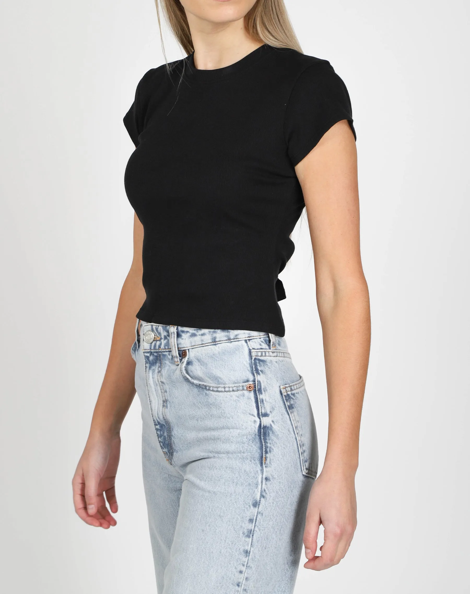 Cropped Ribbed Tee