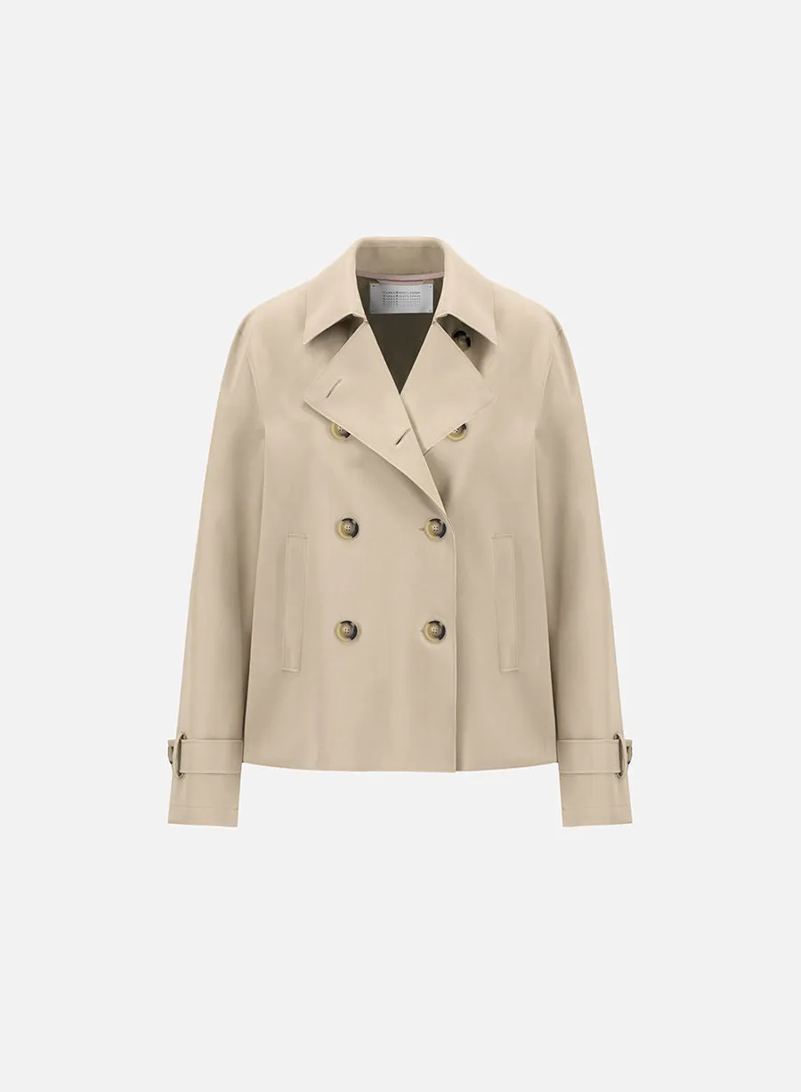 Cropped trench scuba