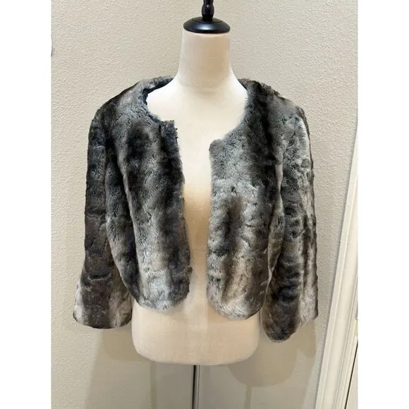 Free People Faux Fur Cropped Coat Sm‎ 3/4 Sleeve Luxury Edgy Feminine Party Chic