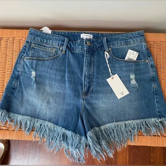 Good American Bombshell Jean Shorts Raw Hem Blue 686 Size 15 NWT $119