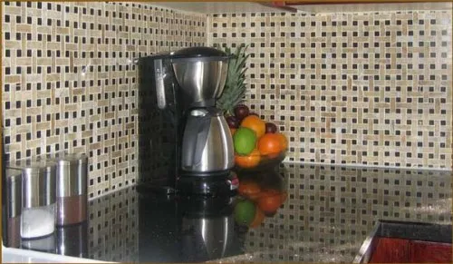 Honey Onyx Basketweave Black Dots (SAMPLE) Polished