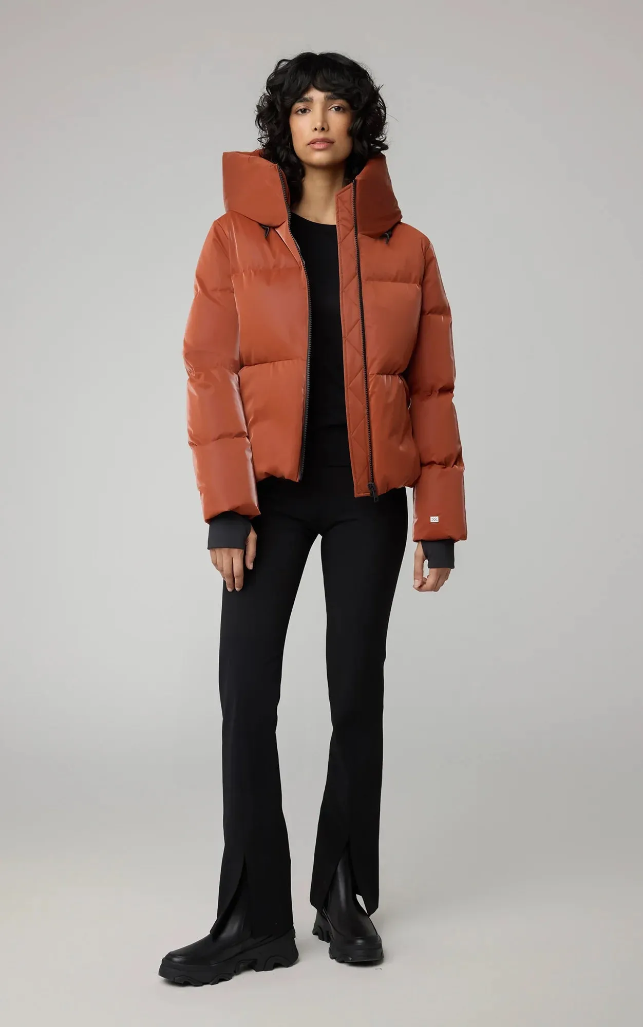 IROH Relaxed-Fit Velvet Shine Down Coat With Hood