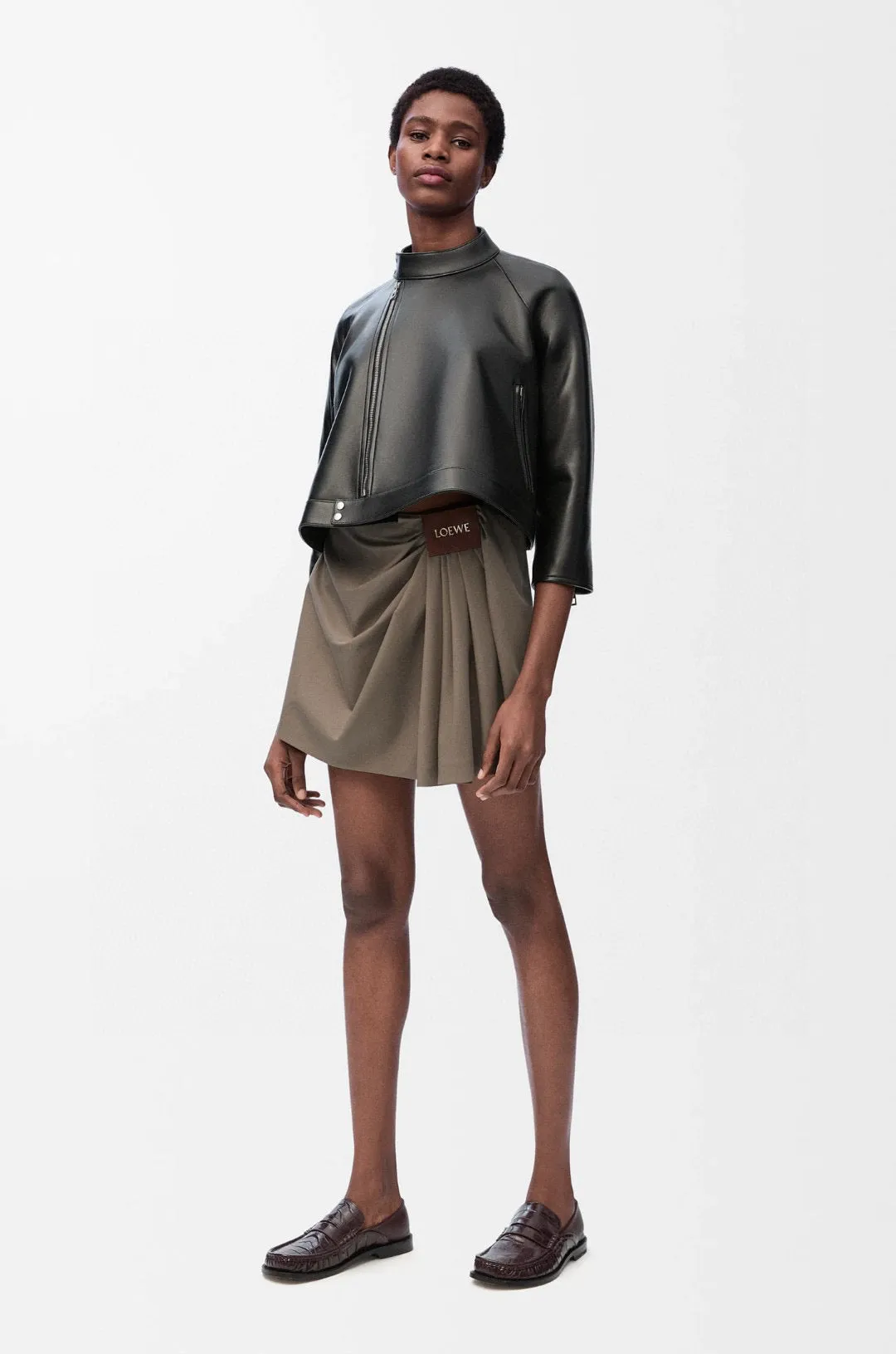 LE 25 new irregular short skirt