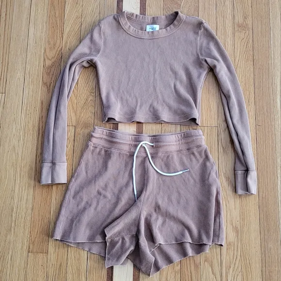 MATE THE LABEL CROPPED THERMAL TOP AND SHORTS SET IN SEDONA