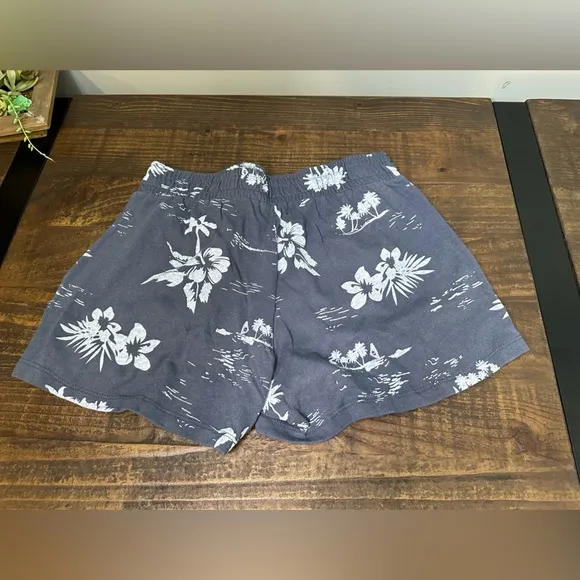 Monrow Hawaiian Vintage Ex Boyfriend Shorts