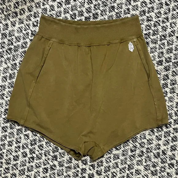 New Free People Hot Shot Harem Shorts in Khaki Tobacco Size Medium