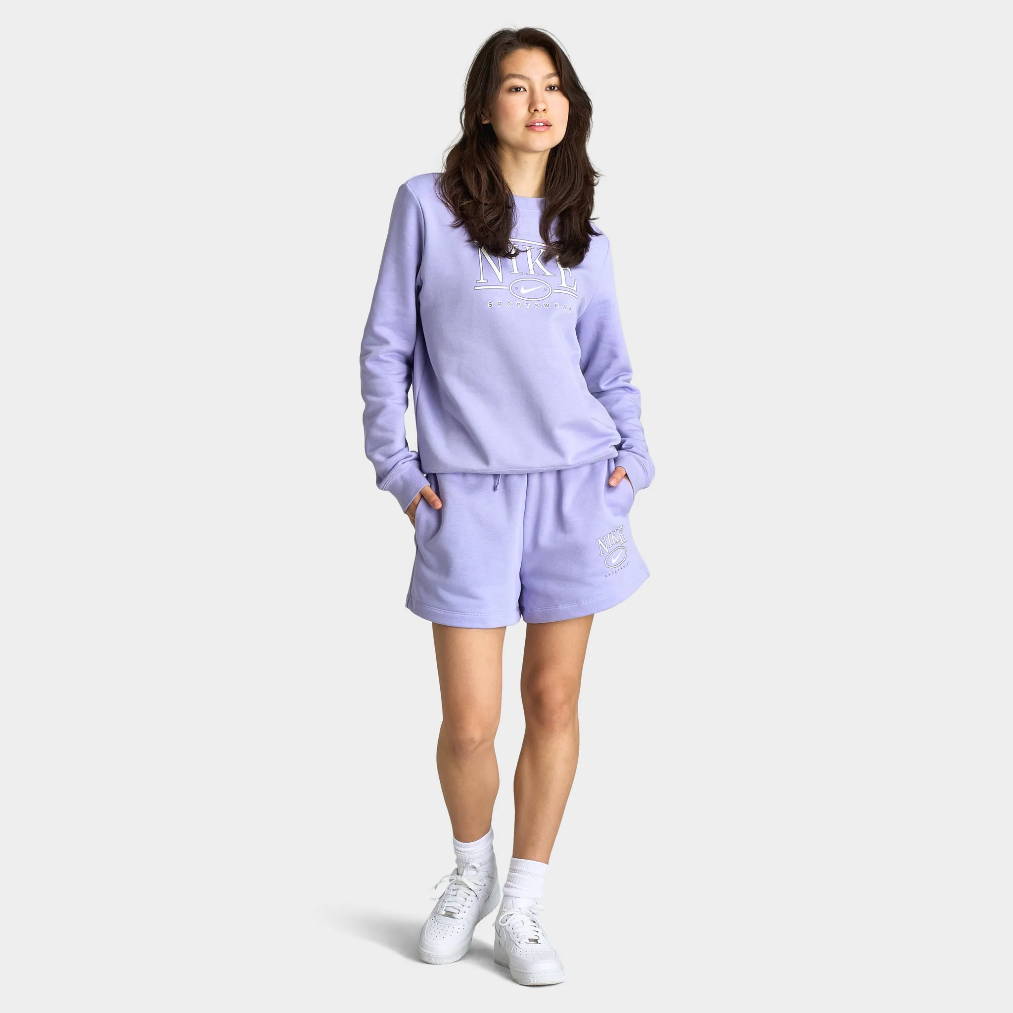 Nike Sportswear Women's Club Fleece Mid Rise 4" Graphic Shorts / Lilac Ice