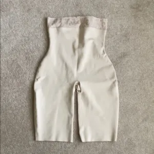 NWOT Wonderlul Kardashian Shapewear