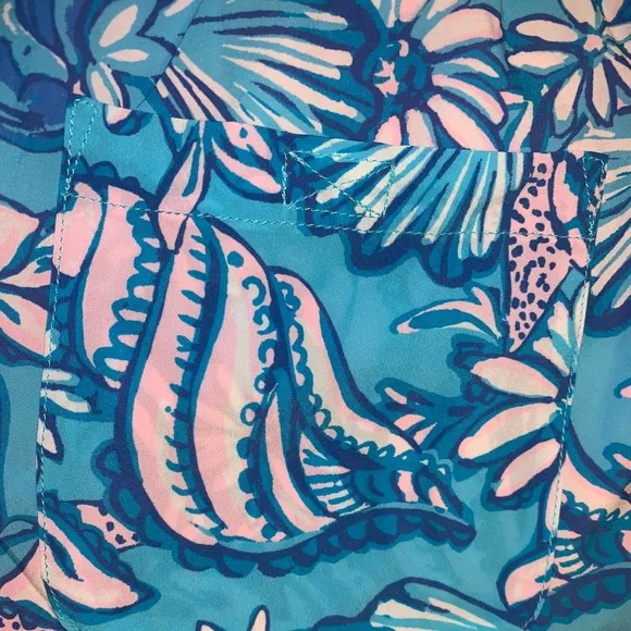 NWT LILLY PULITZER Luxletic 4’ Boca Chica shorts women’s size large