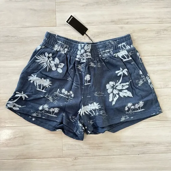NWT Monrow &quot;New&quot; Hawaiian Vintage Ex Boyfriend Shorts
