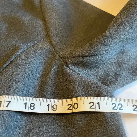 NWT Torrid size 2X cropped grey military jacket