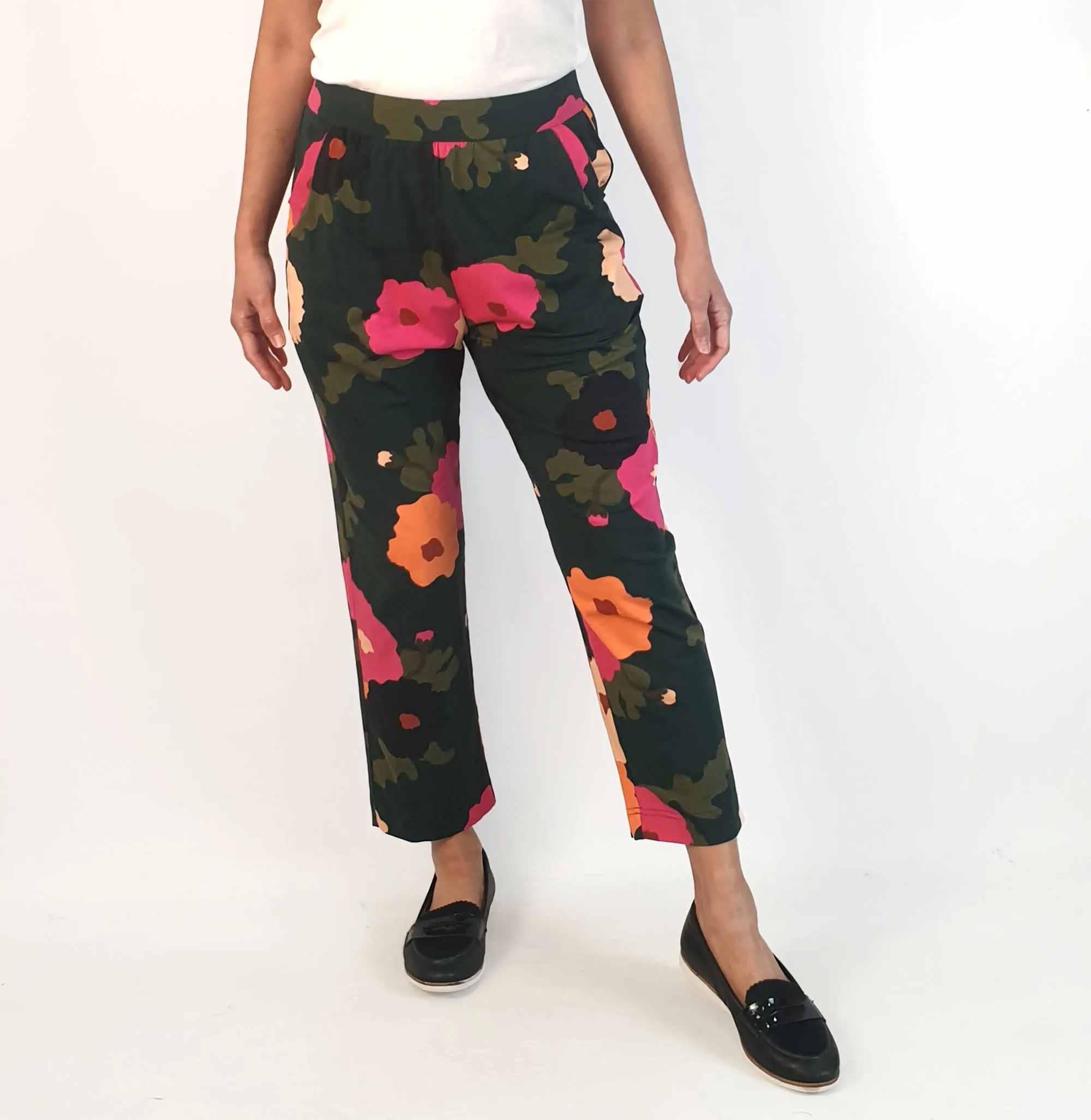 Obus green-based floral comfy pants size 2, best fits 10
