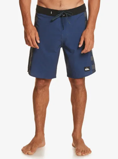 QUIKSILVER Highlite Arch 19 Boardshort - Naval Accademy