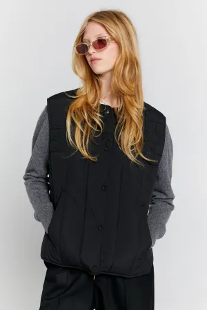 Quilted Voyager Vest Black