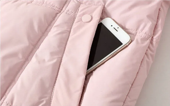 Relaxed-fit Windproof Puffer Jacket featuring a Zip Up design