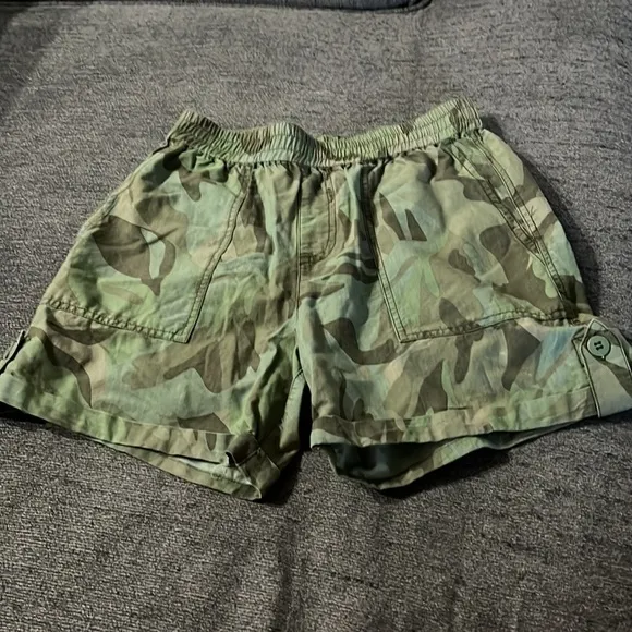 SANCTUARY Trail Blazer Printed Shorts Med Green