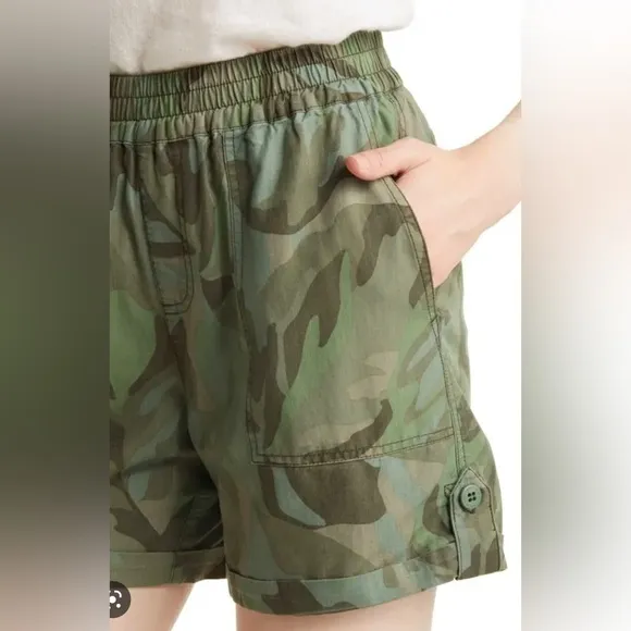 SANCTUARY Trail Blazer Printed Shorts Med Green
