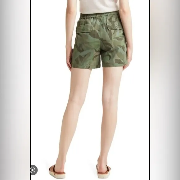 SANCTUARY Trail Blazer Printed Shorts Med Green