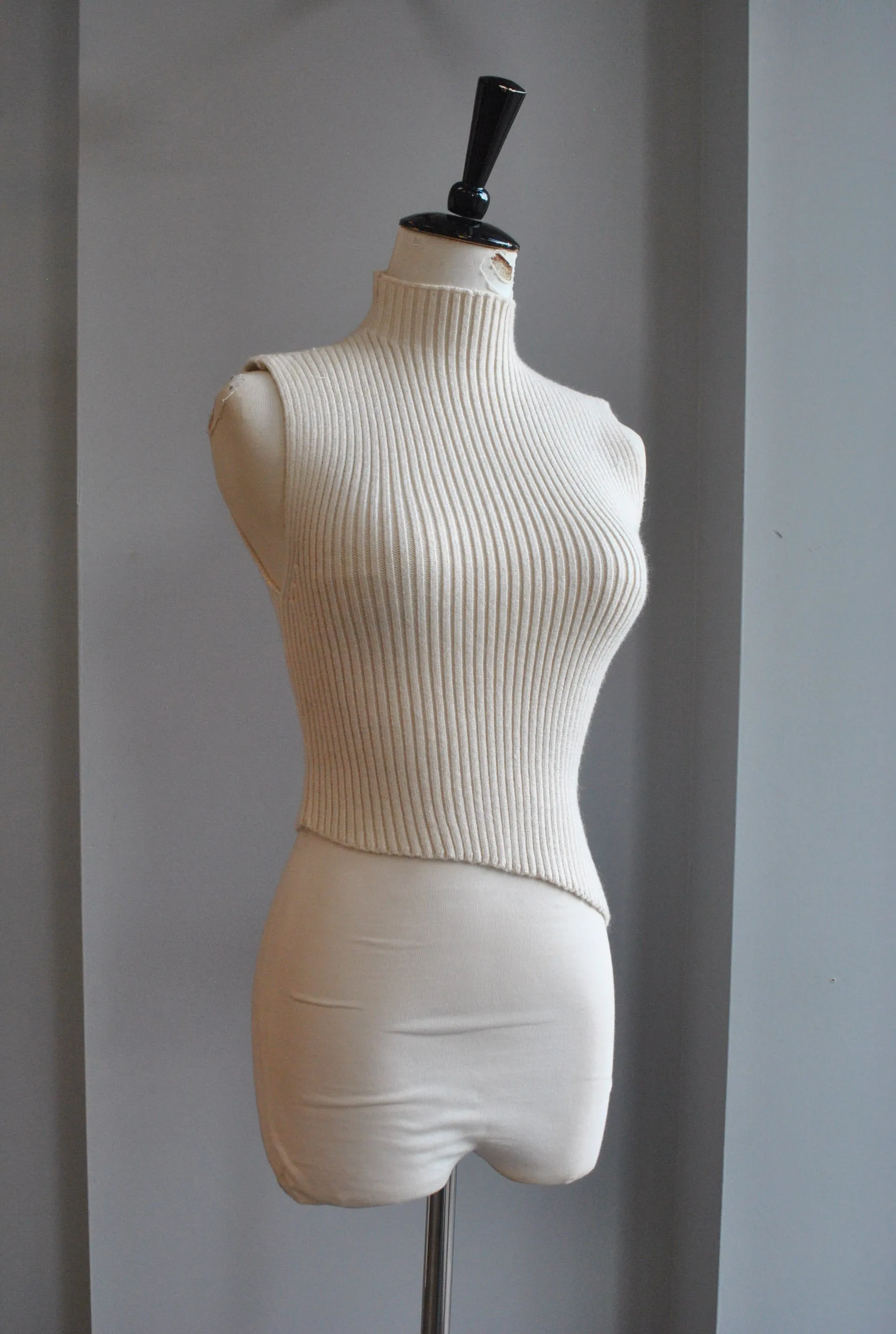 SAND COLOR ASYMMETRIC CROPPED FIT TOP WITH HIGH NECK