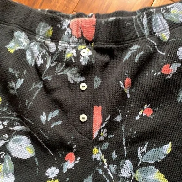 Set of 2 Victoria’s Secret Cotton Thermal floral short and leopard print pajama