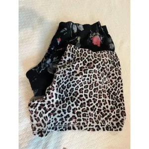 Set of 2 Victoria’s Secret Cotton Thermal floral short and leopard print pajama