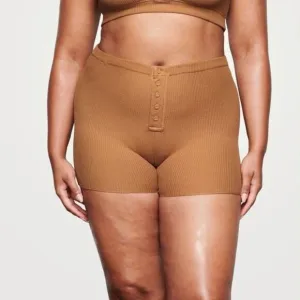 SKIMS Waffle Knit Lounge Shorts Button Front Elastic Waist Camel Plus Size 4X