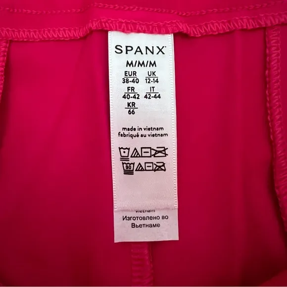 SPANX Sunshine Shorts 4&quot; Inseam Hibiscus Pink Size Medium