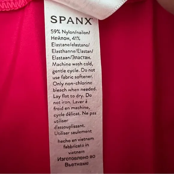 SPANX Sunshine Shorts 4&quot; Inseam Hibiscus Pink Size Medium