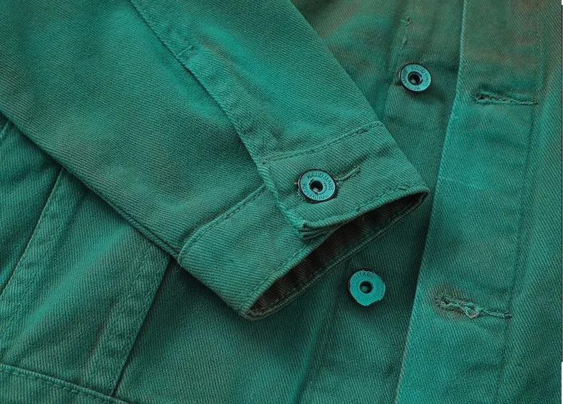 Stylish Gradient Denim Jacket with Double Stitching