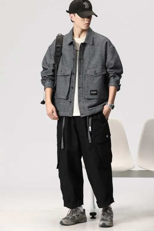 Stylish Men's Denim Trucker Jacket Featuring Large Pockets and Drawstring Hem