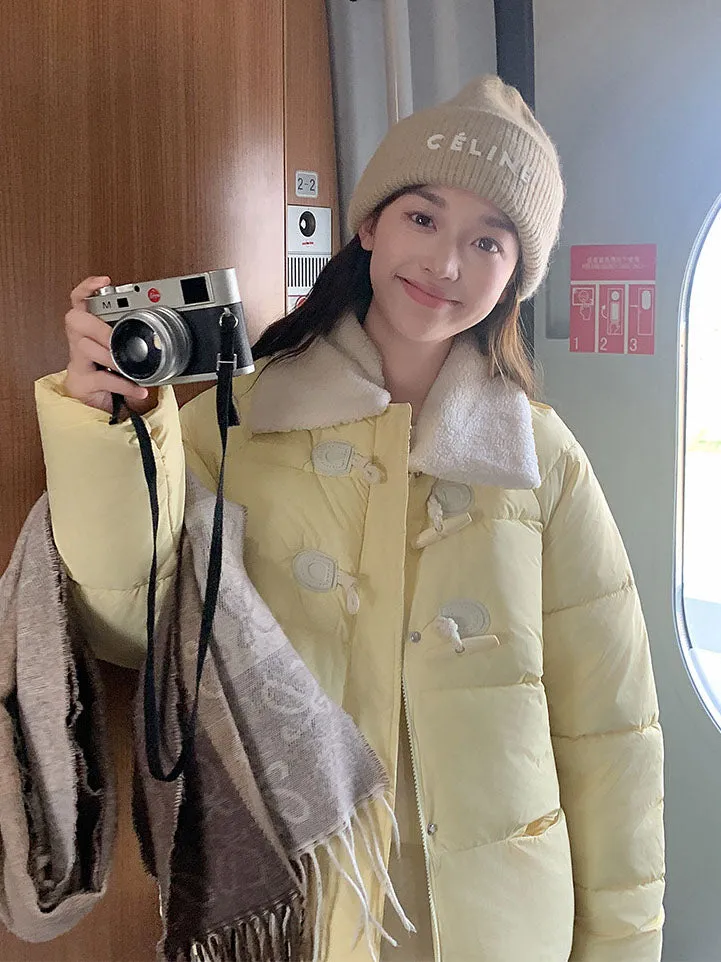 Stylish Relaxed-Fit Women's Puffer Jacket for Windy Weather