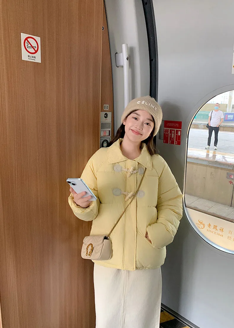 Stylish Relaxed-Fit Women's Puffer Jacket for Windy Weather