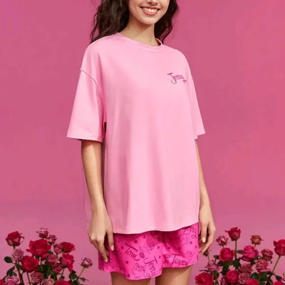 TOM &amp; JERRY  Cartoon Heart Print Short Sleeve And Shorts Pajama Set