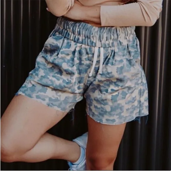 Tribe Kelley Camo Shorts‎ Sz M NWOT