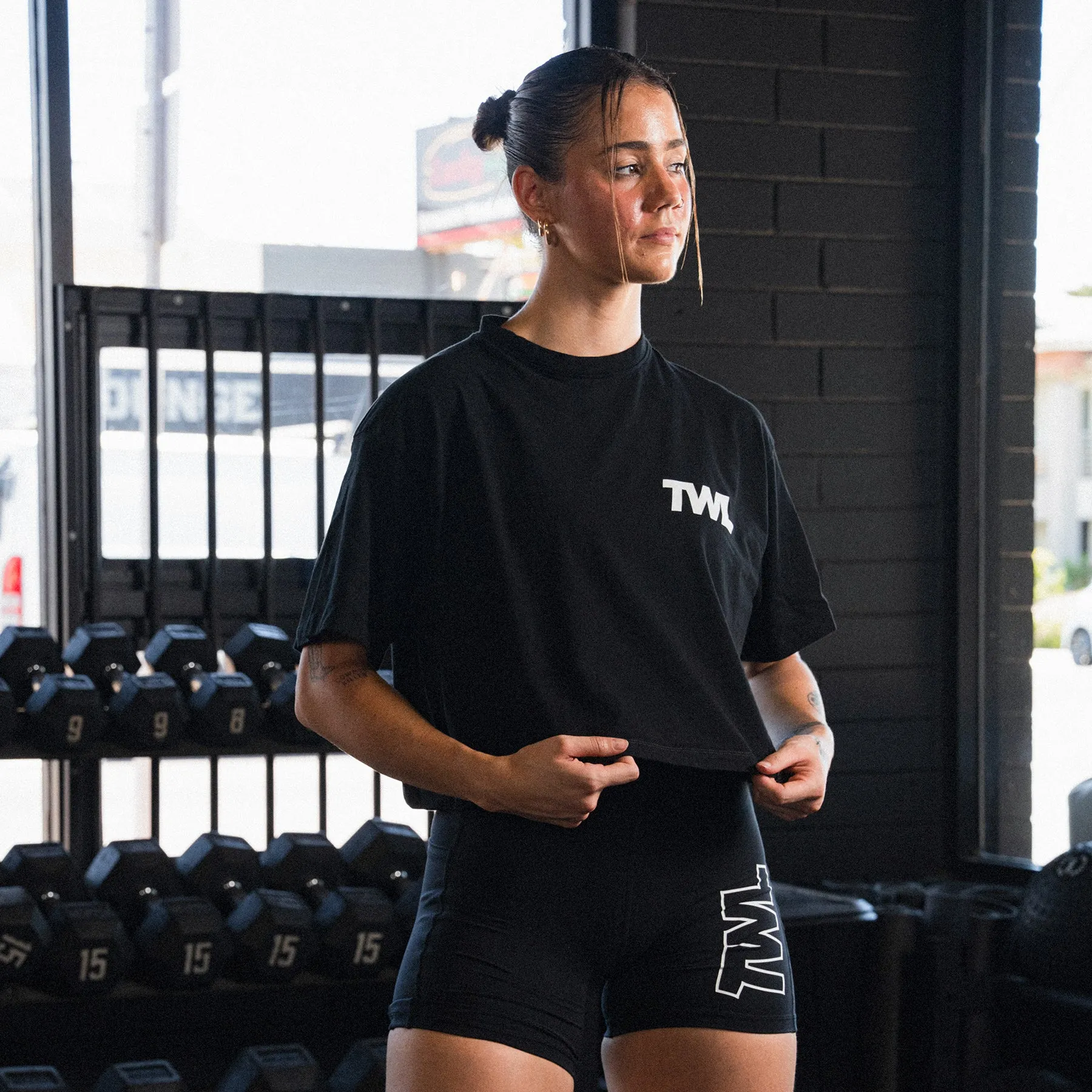 TWL - WOMEN'S OVERSIZED CROPPED T-SHIRT - ICON - BLACK
