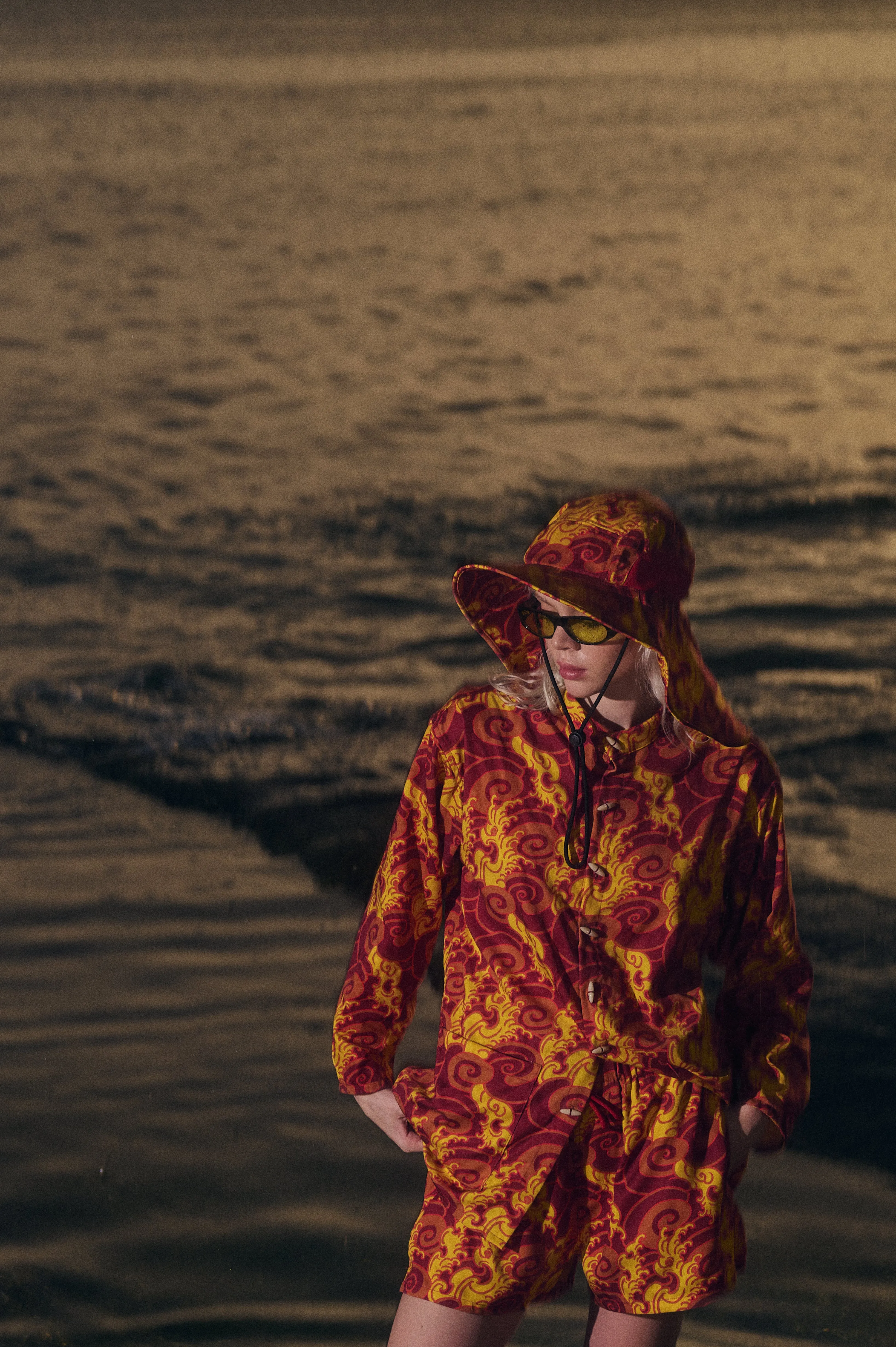[UNISEX] GUY LE TATOOER X LOCO MOSQUITO "FIRE IS WATER" SHORTS
