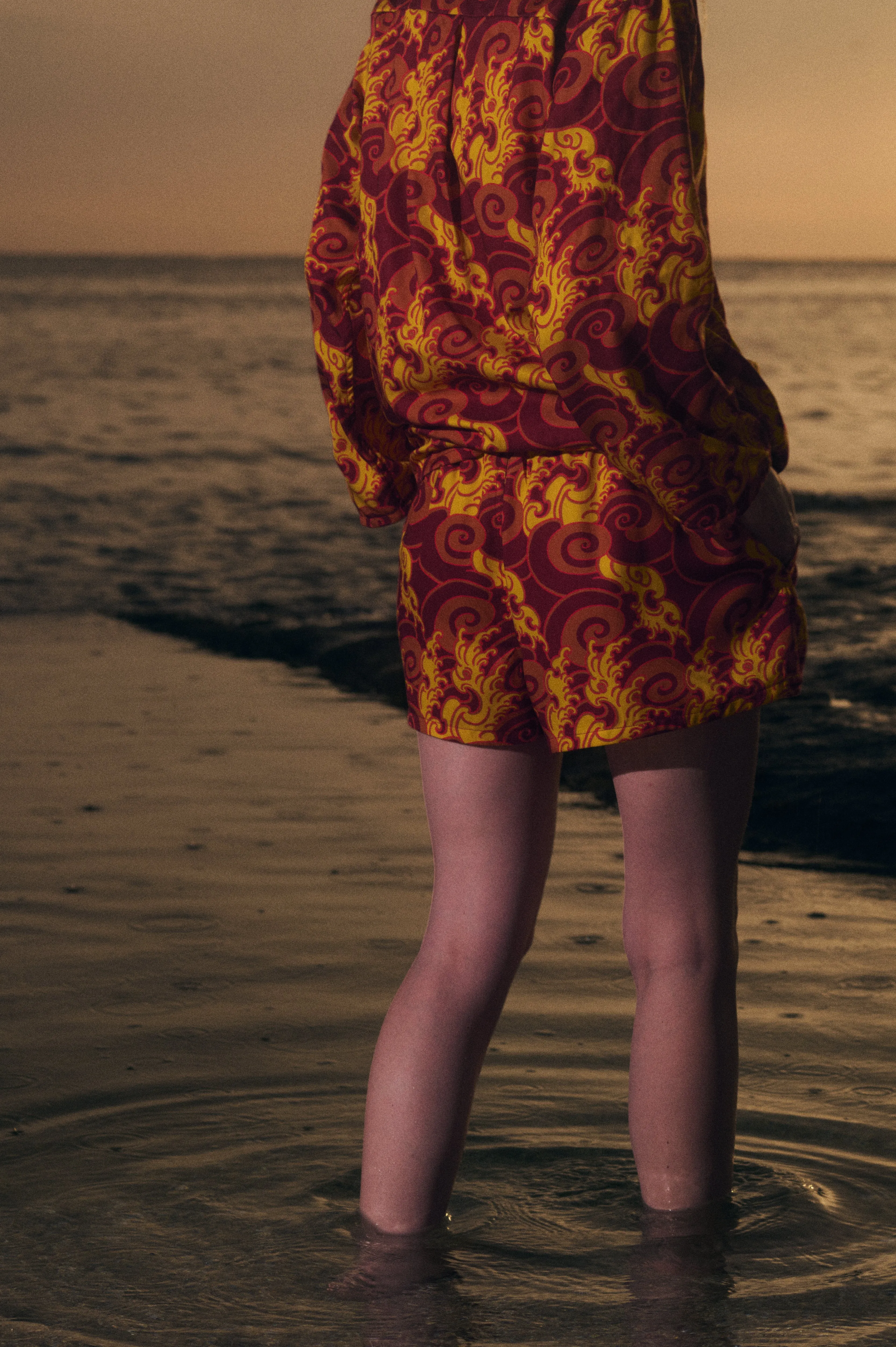 [UNISEX] GUY LE TATOOER X LOCO MOSQUITO "FIRE IS WATER" SHORTS