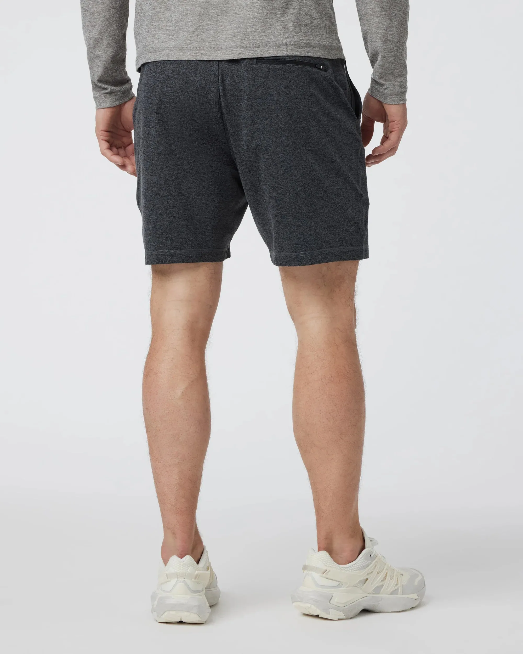 vuori Men's 7" Ponto Performance Short in Charcoal Heather