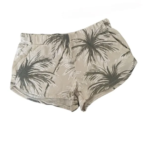 Z Supply Bohemian Palm Tree Balloon Sleeve Long Sleeve Top and Beach Shorts